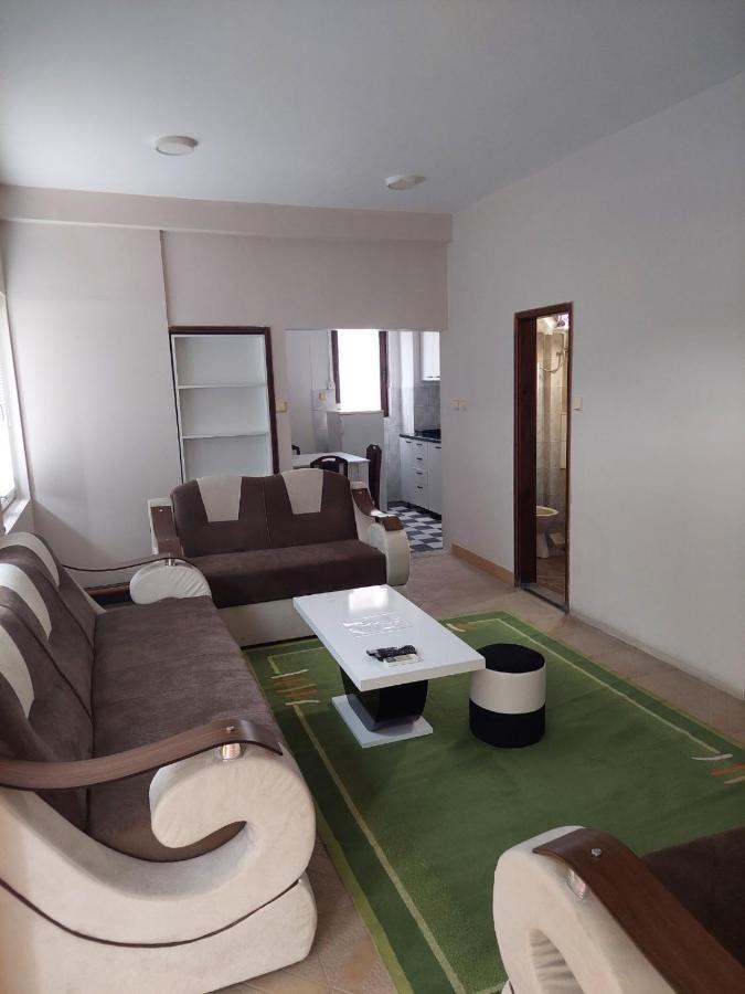 Comfort Pirot Bagian luar foto
