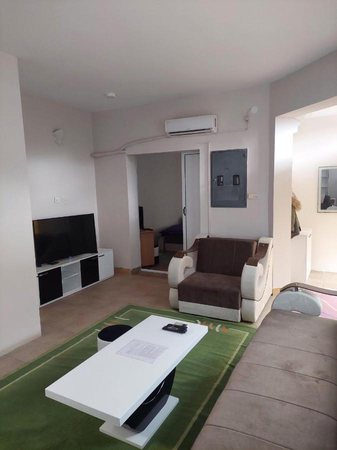 Comfort Pirot Bagian luar foto